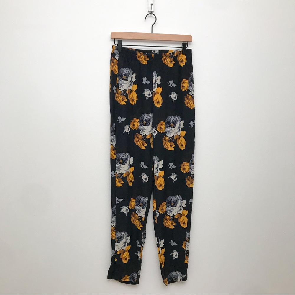 THEORY Viewpine Distressed Floral Pant - Picture 6 of 11
